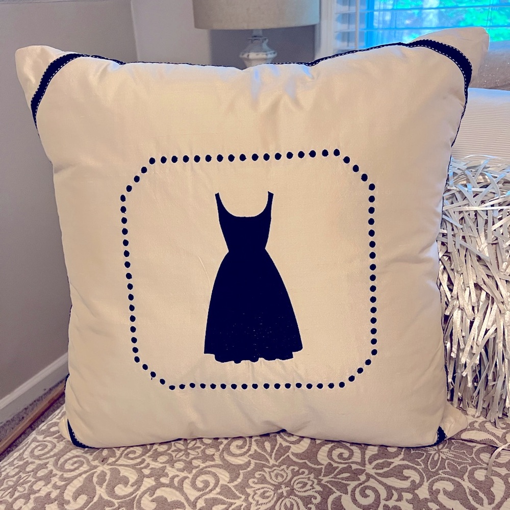 Cream/black elegant gown accent pillow